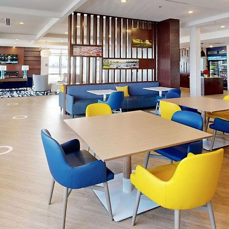 Comfort Inn & Suites At Sanford Sports Complex 수폴스 외부 사진