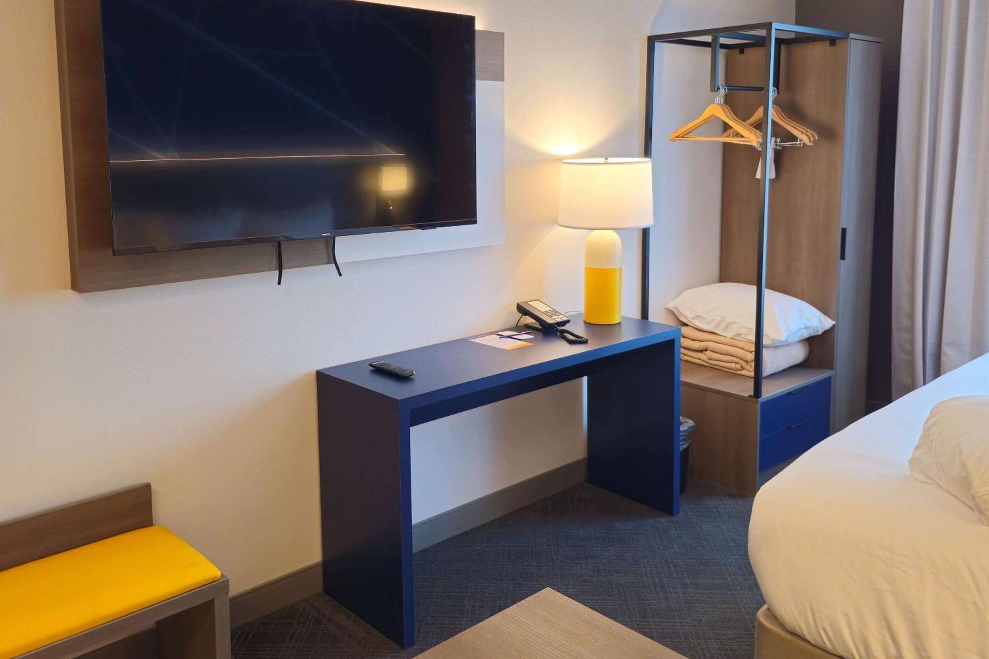 Comfort Inn & Suites At Sanford Sports Complex 수폴스 외부 사진