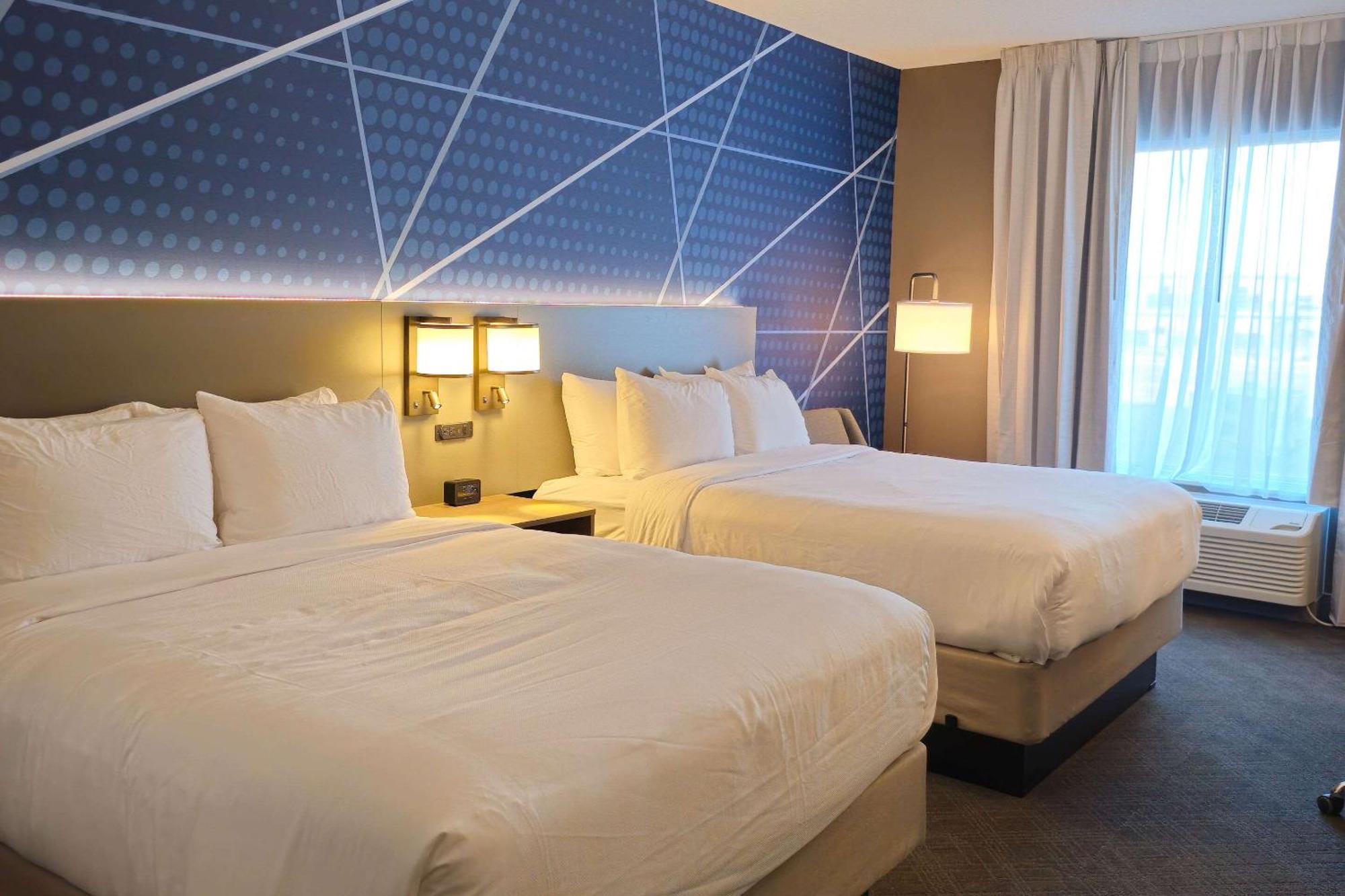 Comfort Inn & Suites At Sanford Sports Complex 수폴스 외부 사진