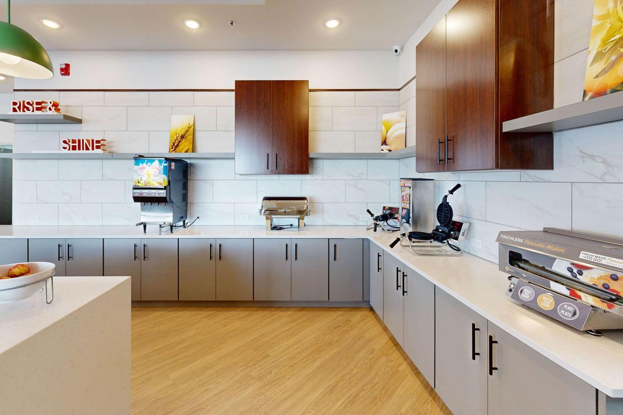 Comfort Inn & Suites At Sanford Sports Complex 수폴스 외부 사진