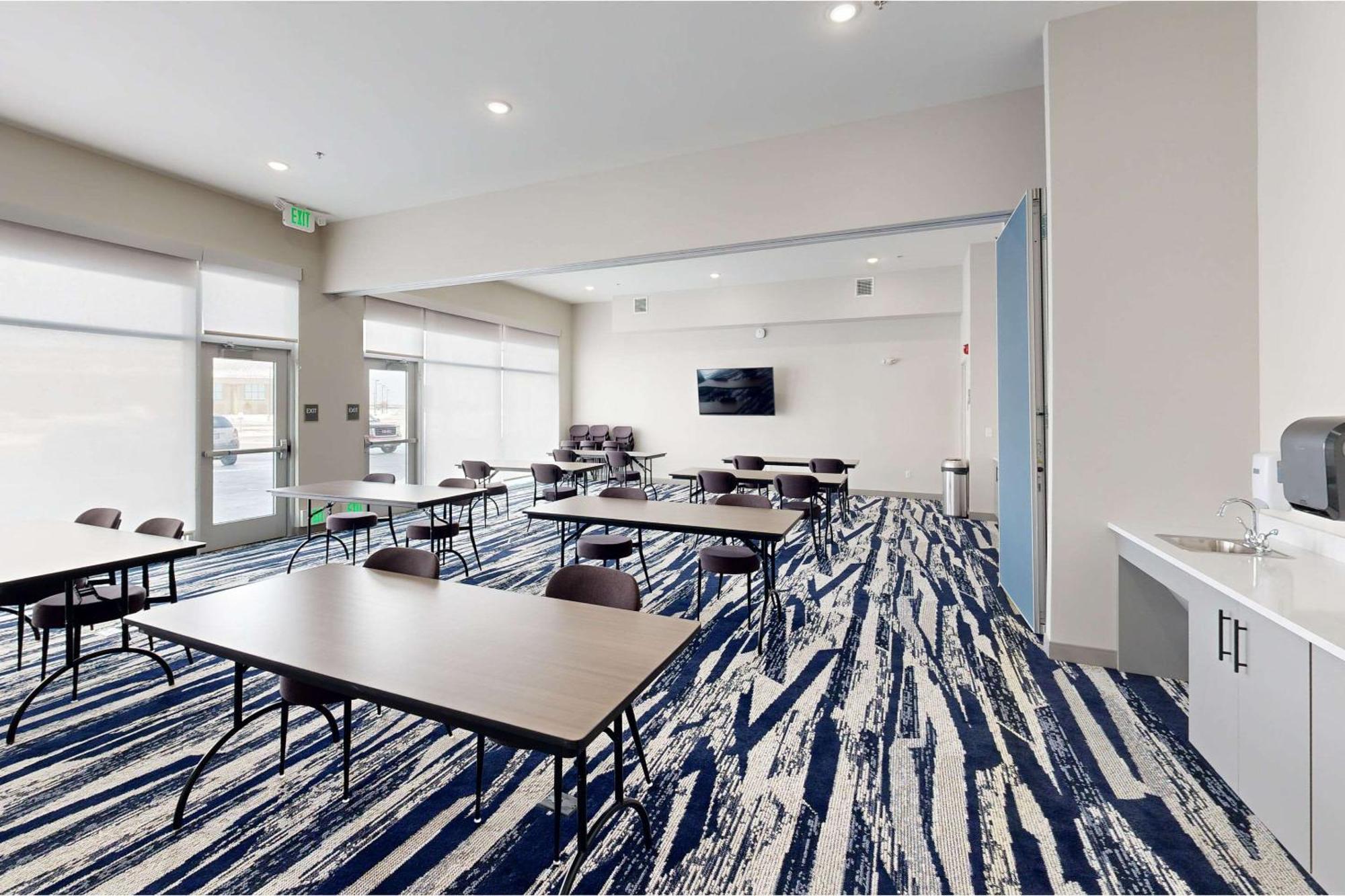 Comfort Inn & Suites At Sanford Sports Complex 수폴스 외부 사진